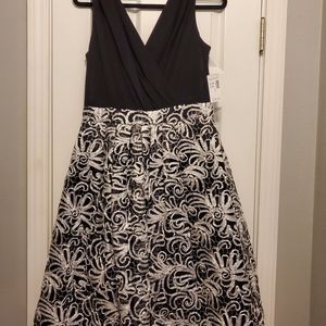Roz & Ali dress, size 8, black and white with sequins.
